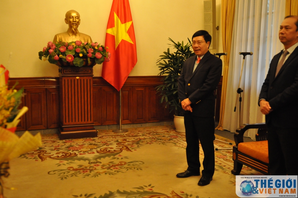 bo ngoai giao trao quyet dinh dieu dong can bo cap vu