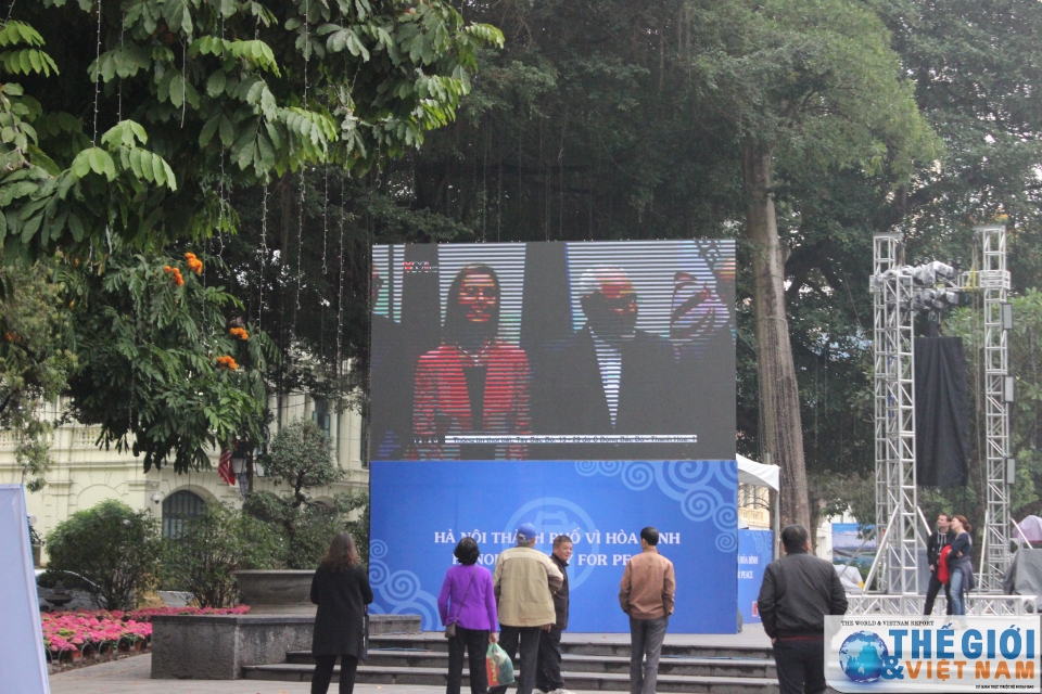 khong khi ha noi trong ngay don chu tich trieu tien va tong thong my