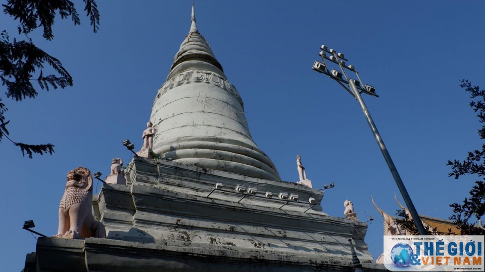 di tim little paris o campuchia