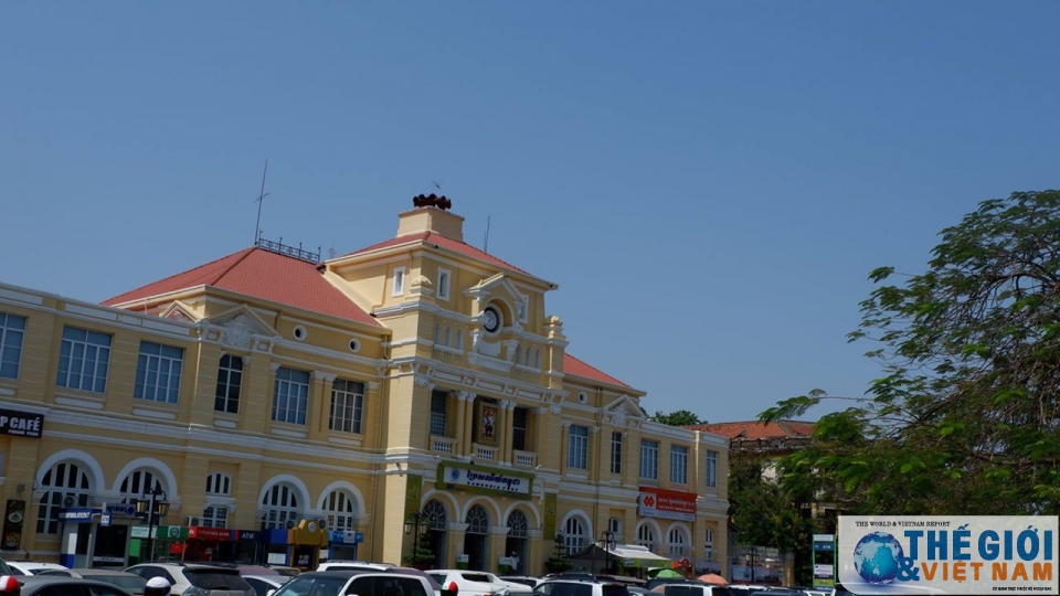 di tim little paris o campuchia