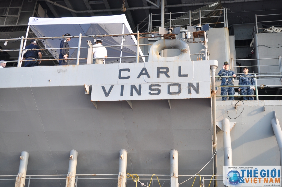 can canh tau san bay uss carl vinson dang o tham da nang