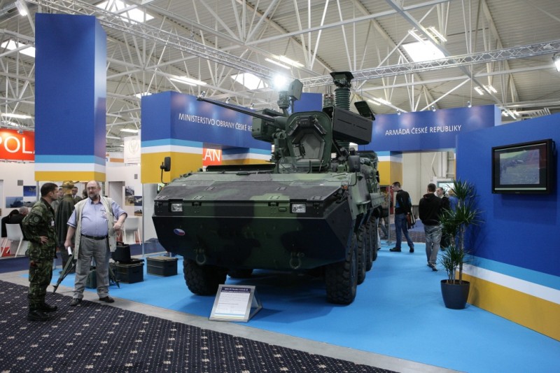 nhieu vu khi moi xuat hien tai trien lam quan su slovakia