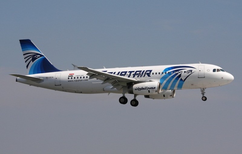 may bay egyptair roi o dao karpathos ai cap