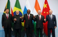 eu trung quoc dong long chong lai chinh sach bao ho thuong mai