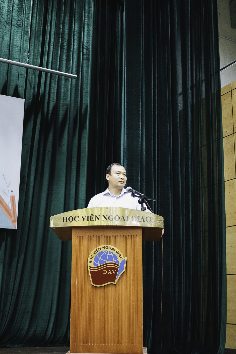 hoc vien ngoai giao to chuc trai he anh ngu cho tre em ha noi