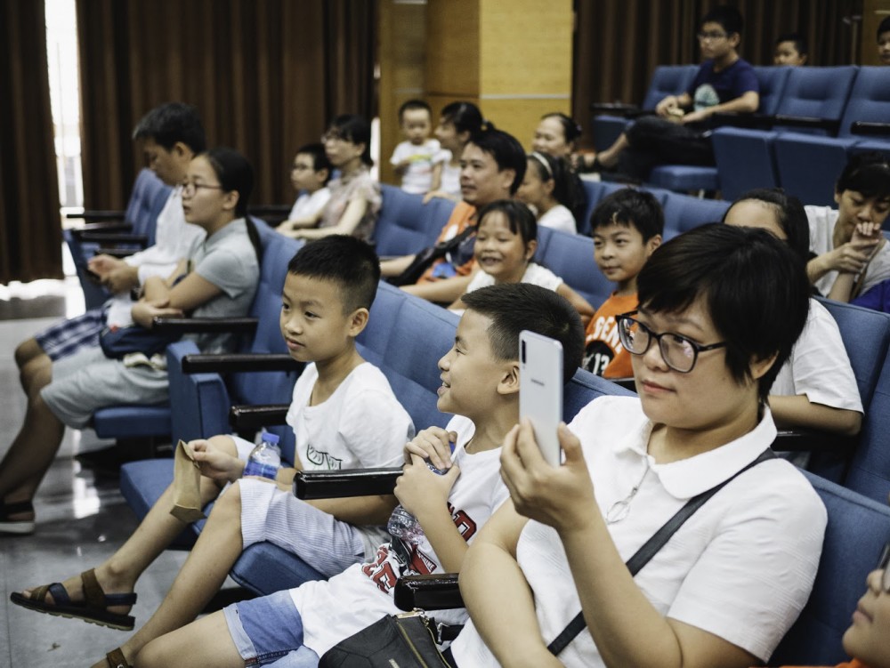 hoc vien ngoai giao to chuc trai he anh ngu cho tre em ha noi