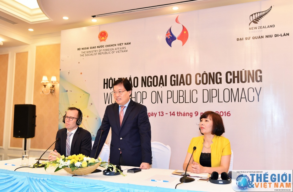 ngoai giao cong chung cong cu huu ich de hoi nhap