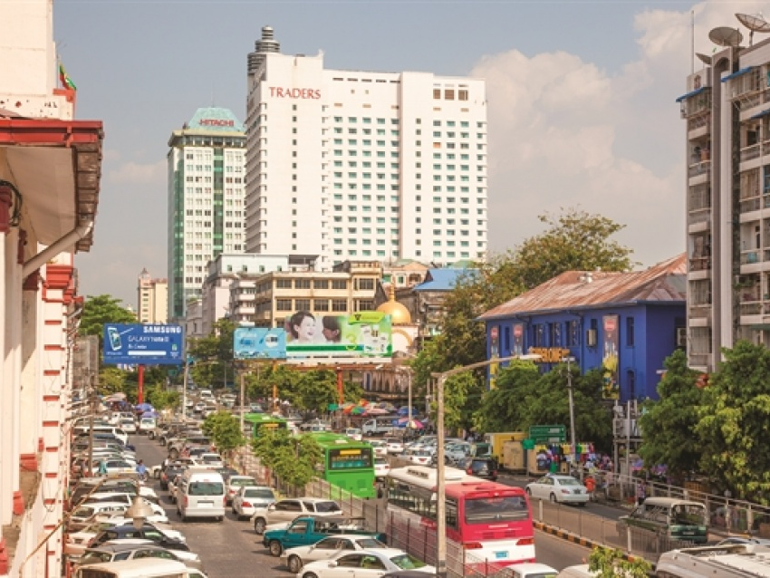 myanmar ngay cang hap dan cac nha dau tu nhat ban