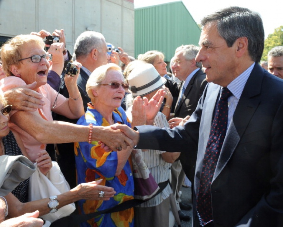 bau cu phap lieu ong fillon co the thang ba le pen