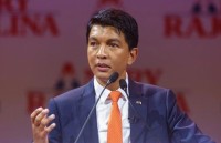 hungary bieu tinh ram ro o phan doi luat lao dong sua doi