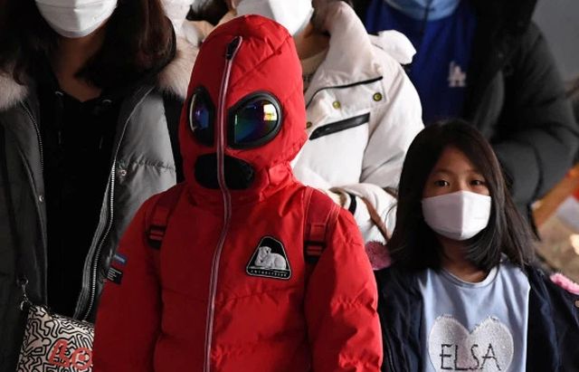 virus corona lien doan bong da trung quoc hoan mua giai nam 2020 vi lo ngai lay lan dich benh