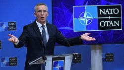 Vấn đề Ukraine: NATO tiếp tục phát ngôn cứng rắn trước Nga
