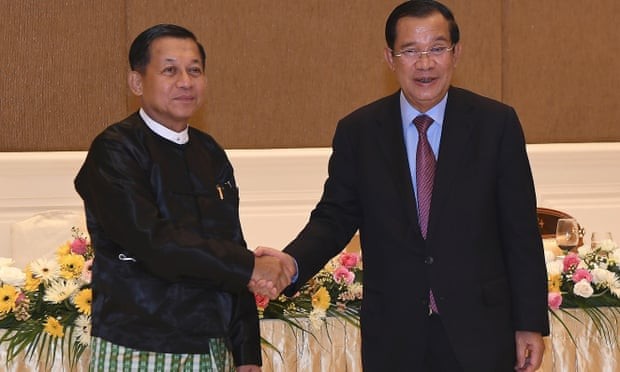 Thủ tướng Campuchia Hun Sen và Thống tướng Min Aung Hlaing. (Nguồn: AP)