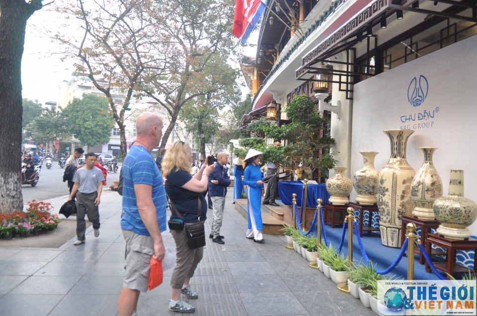 trie n la m tinh hoa go m chu da u cha o mu ng hoi nghi thuong dinh my trieu