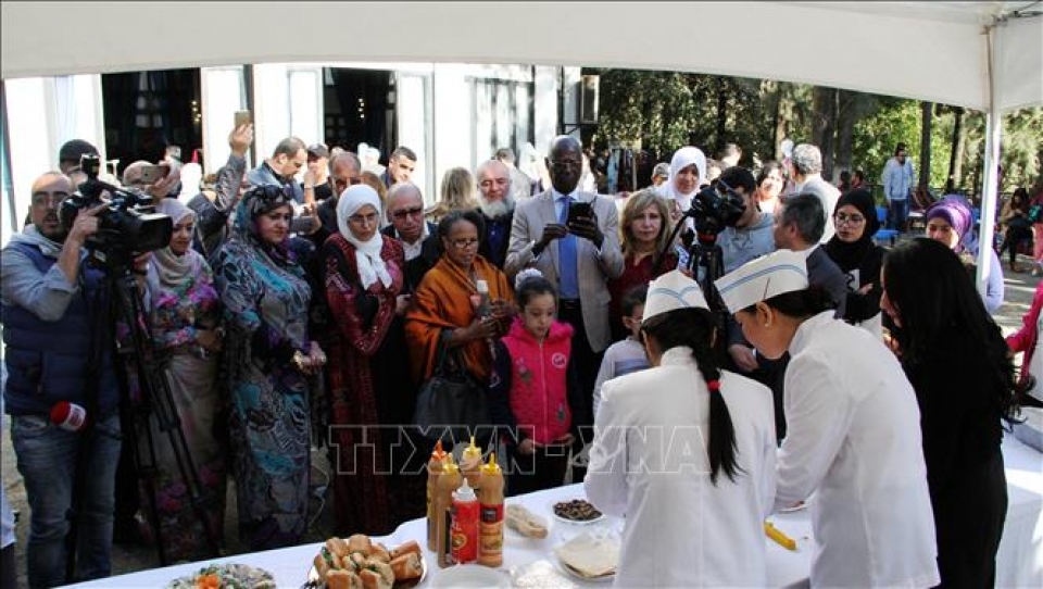 quang ba van hoa va am thuc viet nam tai algeria