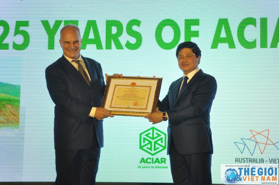 hop tac nghien cuu nong nghiep viet nam australia dom hoa ket trai dem nhieu qua ngot