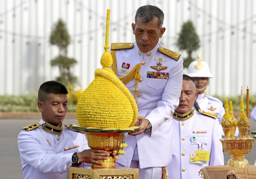 quoc vuong thai lan maha vajiralongkorn chinh thuc dang quang