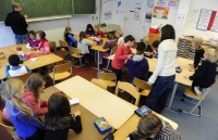 unicef khuyen cao bao ve cham soc suc khoe ba me va tre so sinh trong dich covid 19 nhan ngay cua me