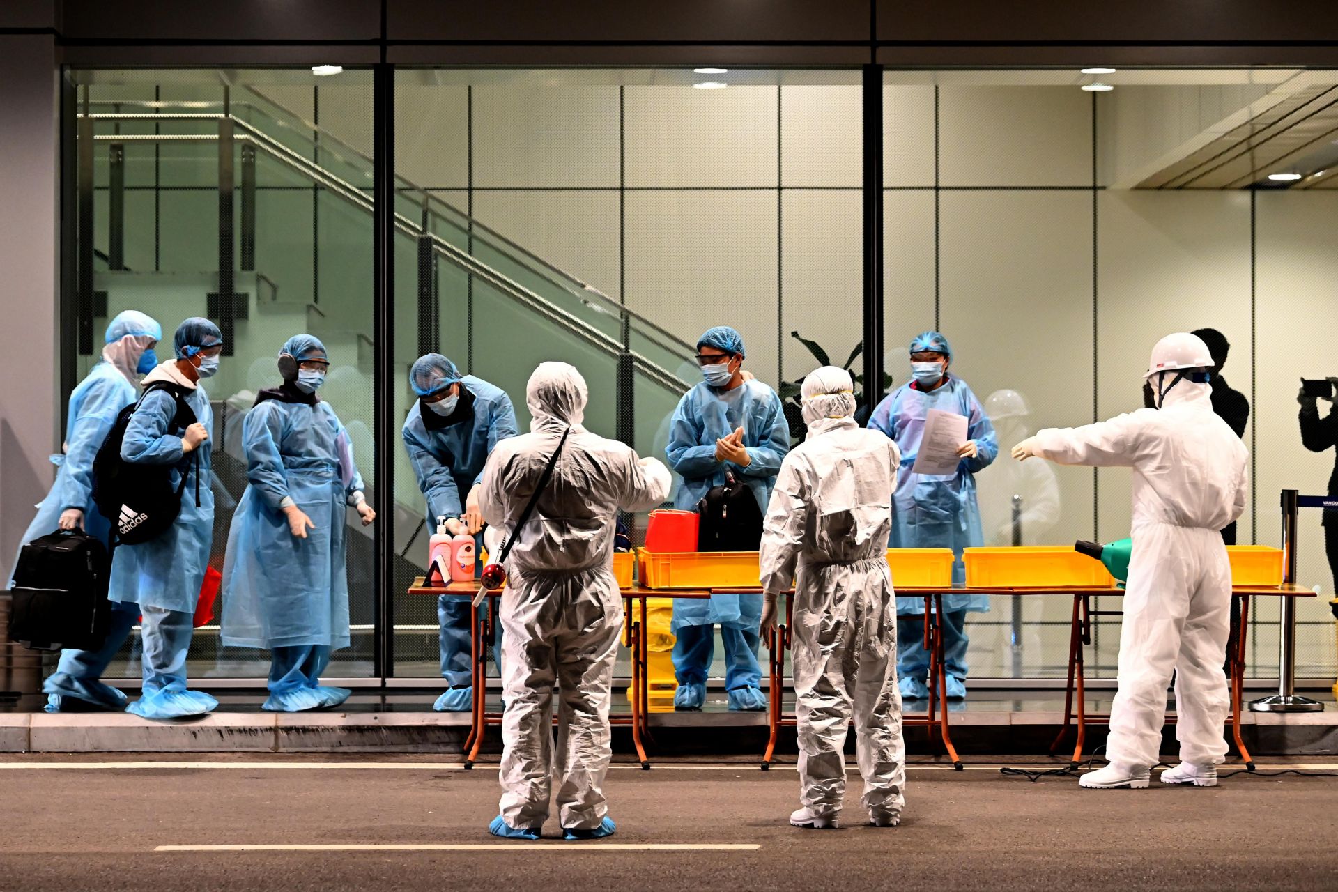 bao australia viet nam tham lang dan dau the gioi trong cuoc chien chong covid 19