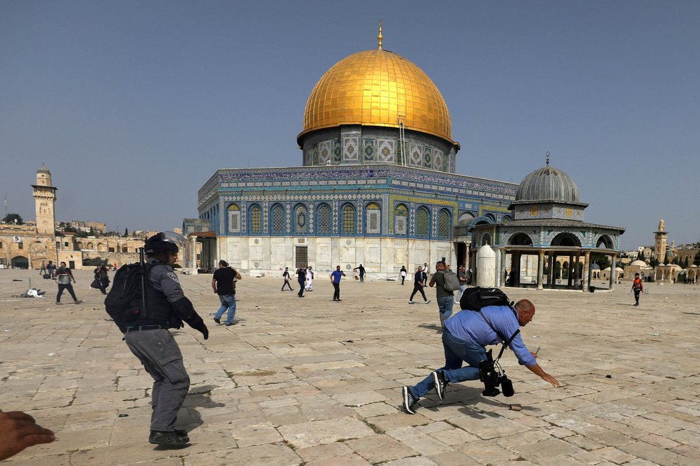 Ngày 10/5, hơn 300 người Palestine bị thương sau khi quân đội Israel có động thái tấn công các tín đồ đến cầu nguyện tại Nhà thờ Hồi giáo al-Aqsa. (Nguồn: Reuters)