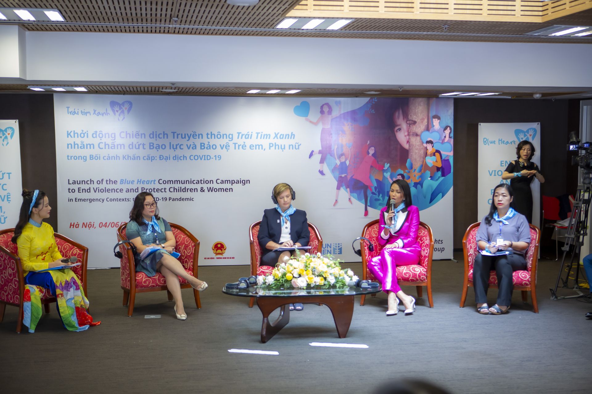 chien dich trai tim xanh viet nam chung tay bao ve tre em va phu nu