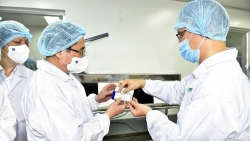 Việt Nam đã làm gì để tự chủ vaccine ngừa Covid-19?