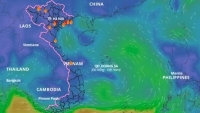 Áp thấp nhiệt đới ở Biển Đông, cảnh báo thời tiết nguy hiểm ở vùng biển phía Nam