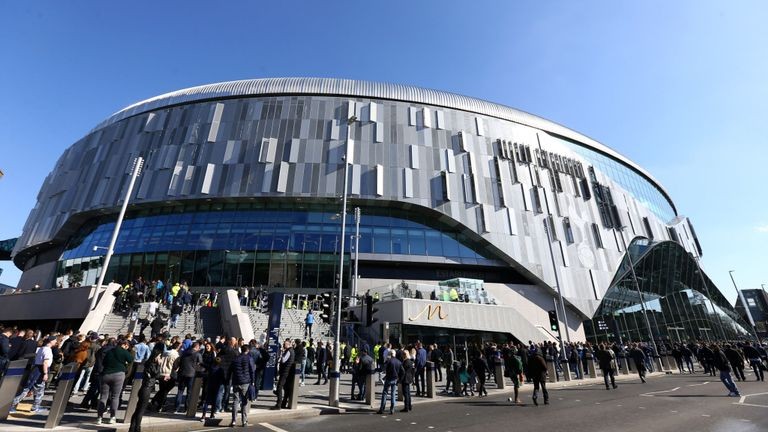 tottenham hotspur binh minh cua ga trong