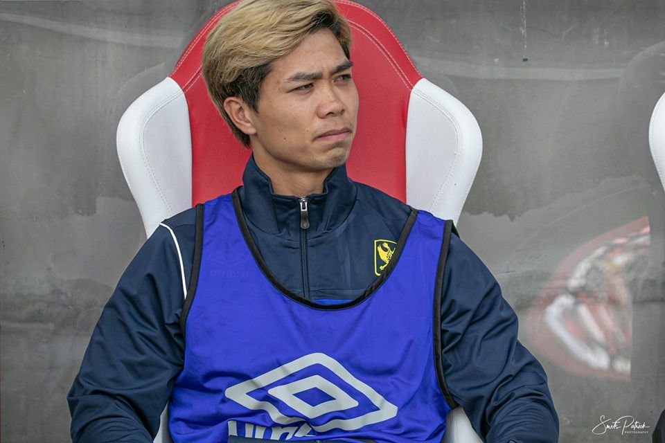 cong phuong miet mai khoi dong nhung van bi sint truidense lam ngo