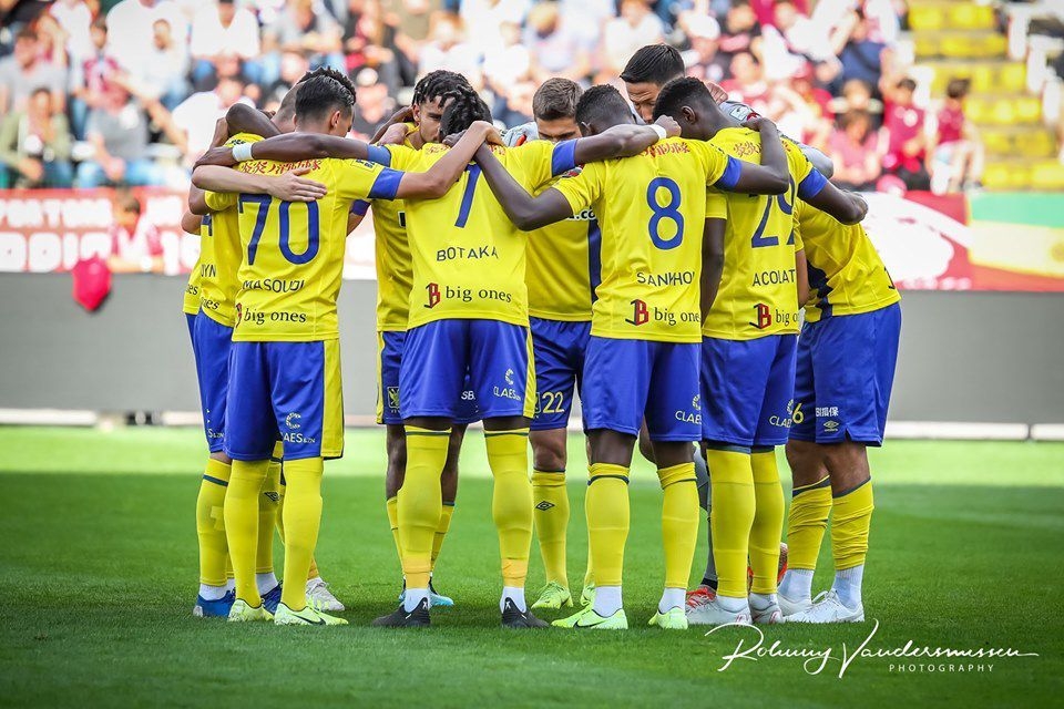 cong phuong miet mai khoi dong nhung van bi sint truidense lam ngo