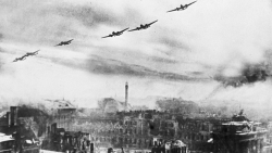 Nguyên nhân nào khiến Liên Xô ‘nổi nóng’ và đánh bom Berlin năm 1941?