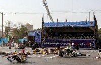 Iran triệu đại diện các nước châu Âu sau vụ tấn công tại lễ diễu binh