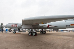 Căng thẳng Ấn Độ-Trung Quốc: Phát hiện máy bay ném bom Trung Quốc gần biên giới, một lữ đoàn tập trận bắn đạn thật