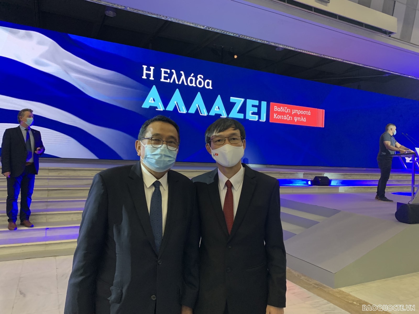 Đại sứ Việt Nam tại Hy Lạp Lê Hồng Trường cùng Đại sứ Indonesia tại Hy Lạp tại lễ khai mạc TIF 2021. Đại sứ Việt Nam tại Hy Lạp Lê Hồng Trường cùng Đại sứ Indonesia tại Hy Lạp tại lễ khai mạc TIF 2021.