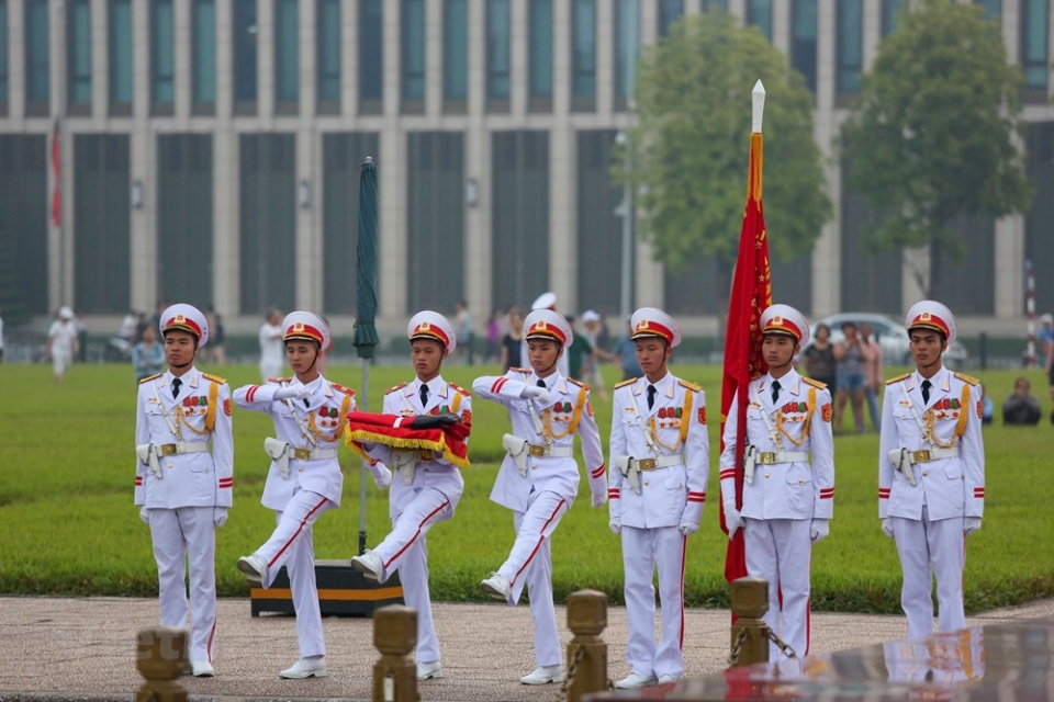 le thuong co ru quoc tang nguyen tong bi thu do muoi