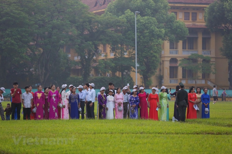 le thuong co ru quoc tang nguyen tong bi thu do muoi