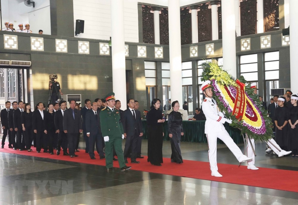 lanh dao dang nha nuoc vieng nguyen tong bi thu do muoi