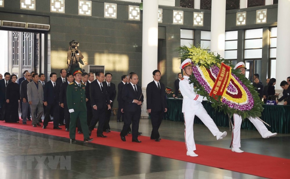 lanh dao dang nha nuoc vieng nguyen tong bi thu do muoi