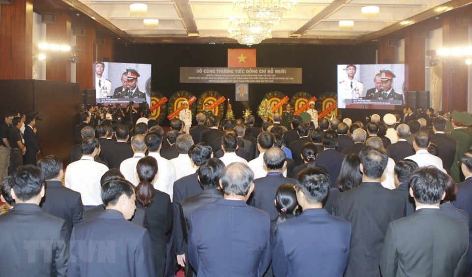 hinh anh le vieng nguyen tong bi thu do muoi tai tphcm