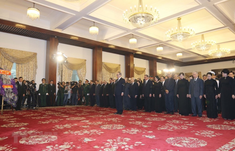 hinh anh le vieng nguyen tong bi thu do muoi tai tphcm