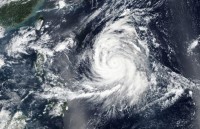 Hàng trăm chuyến bay tại Hàn Quốc phải hủy do bão Kong-rey