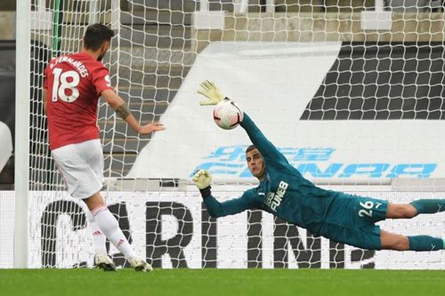 Bùng nổ 10 phút cuối trận, Man Utd giành chiến thắng 4-1 trước Newcastle