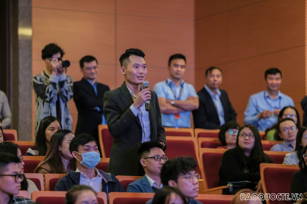 Tìm hiểu về tuyển dụng Bộ Ngoại giao thông qua sự kiện 'Con đường ngoại giao - MOFA Open Day 2020' Lần đầu tiên Bộ Ngoại giao tổ chức giới thiệu tuyển dụng với hình thức mở