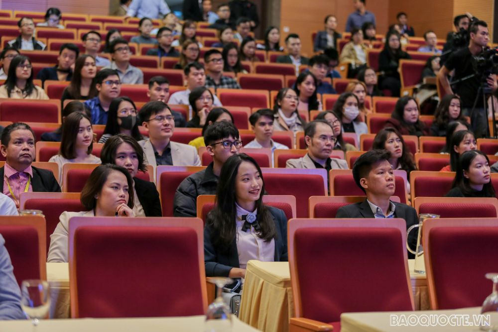 Tìm hiểu về tuyển dụng Bộ Ngoại giao thông qua sự kiện 'Con đường ngoại giao - MOFA Open Day 2020' Lần đầu tiên Bộ Ngoại giao tổ chức giới thiệu tuyển dụng với hình thức mở