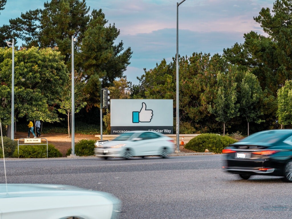 Trụ sở chính của Facebook ở Menlo Park, California. (Nguồn: New York Times)