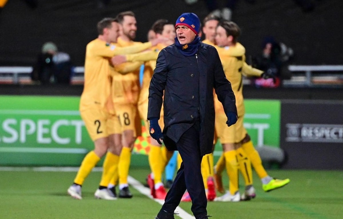 Jose Mourinho: Người đặc biệt và cách kiếm tiền cũng đặc biệt