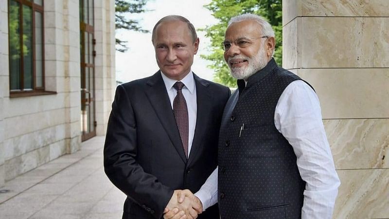 Tổng thống Nga Vladimir Putin và Thủ tướng Ấn Độ Narendra Modi trong một cuộc hội đàm ở Sochi, năm 2018. (Nguồn: PTI) Tổng thống Nga Vladimir Putin và Thủ tướng Ấn Độ Narendra Modi trong một cuộc hội đàm ở Sochi, năm 2018. (Nguồn: PTI)