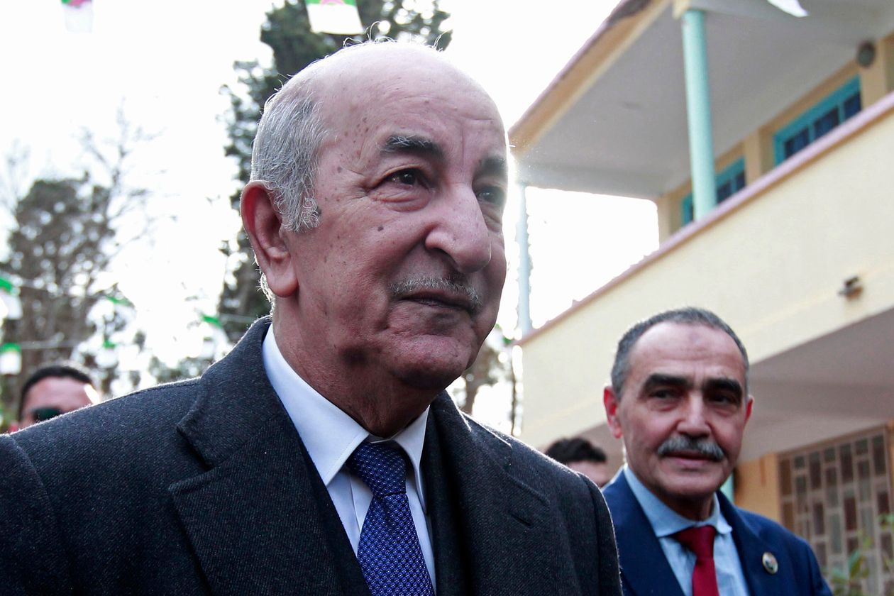 bau cu algeria tong thong moi khong xoa diu duoc con thinh no cua nguoi dan