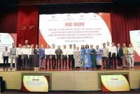 Công tác người Việt Nam ở nước ngoài giai đoạn mới: ‘Sự nghiệp làm nên bởi chữ đồng’