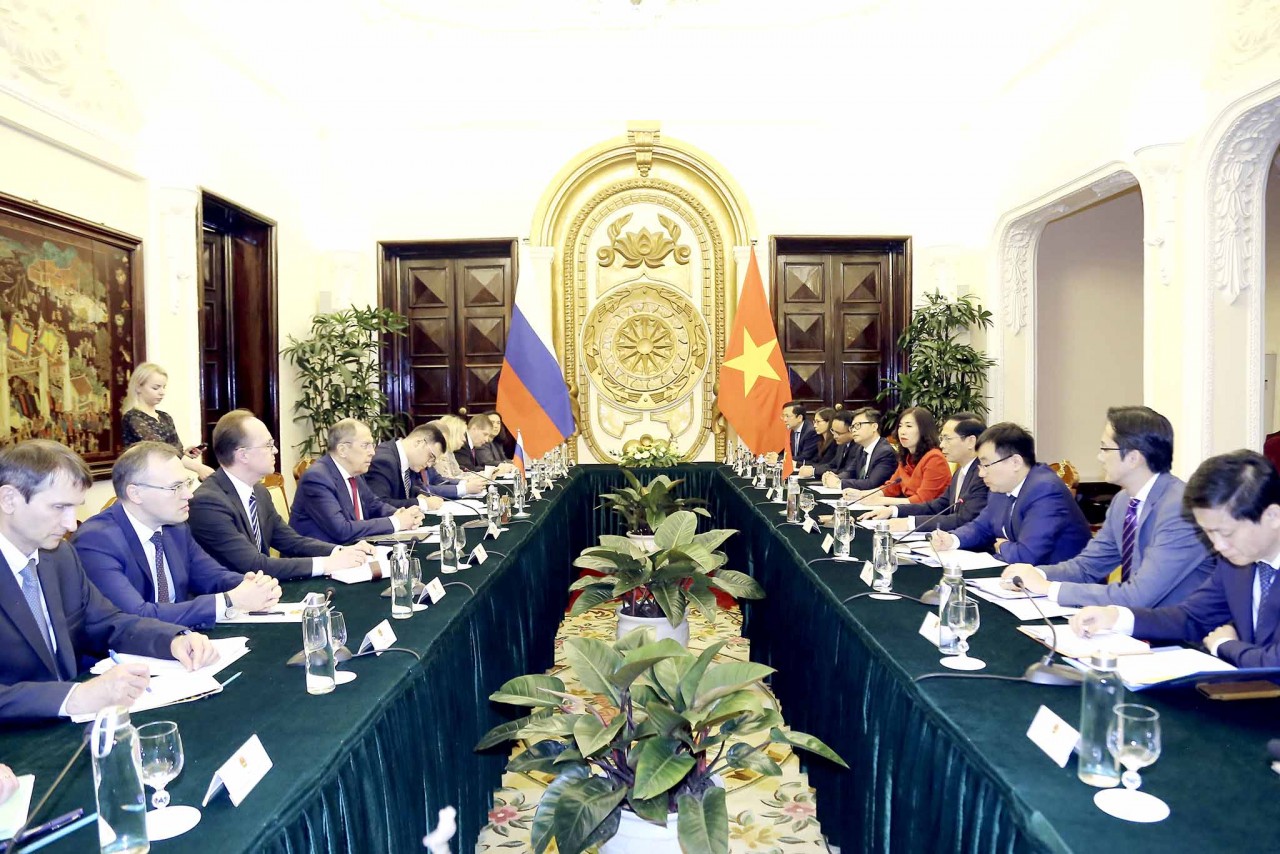 Bộ trưởng Ngoại giao Nga thăm Việt Nam